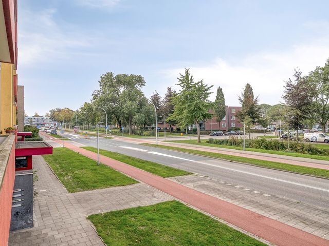 Admiraal De Ruyterweg 35, Zwijndrecht