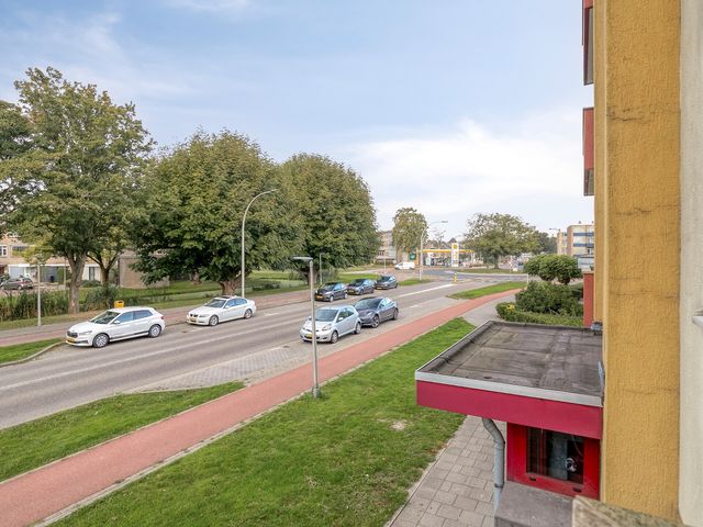 Admiraal De Ruyterweg 35, Zwijndrecht