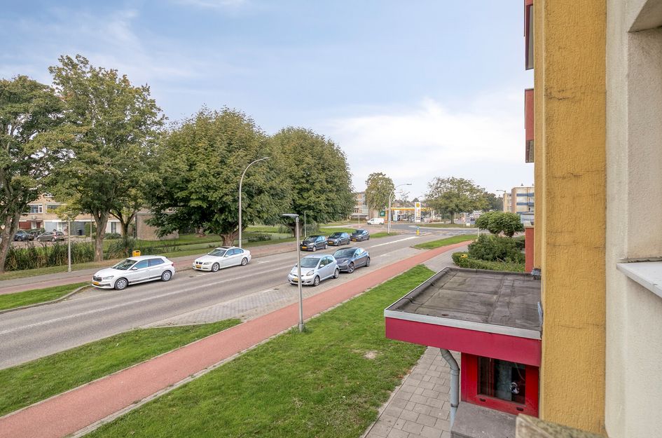 Admiraal De Ruyterweg 35