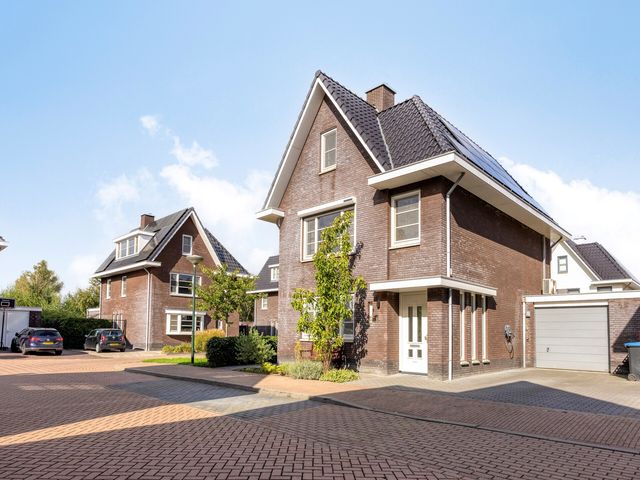 De Klompenmaker 15, Rijswijk (NB)