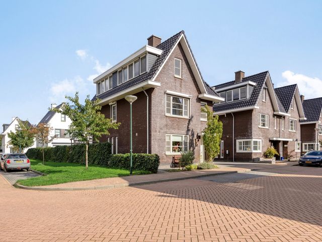 De Klompenmaker 15, Rijswijk (NB)