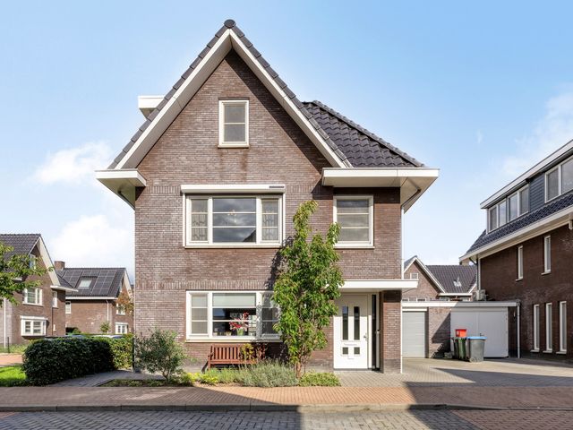 De Klompenmaker 15, Rijswijk (NB)