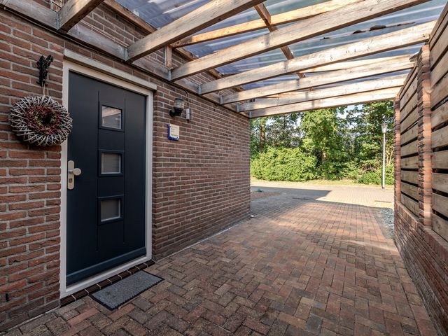 De Houtwal 6, Veendam