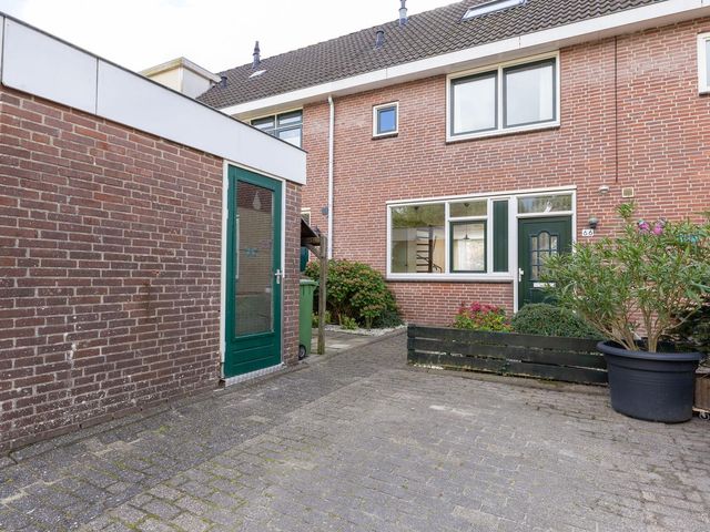 Hondsdraf 66, Zwaag