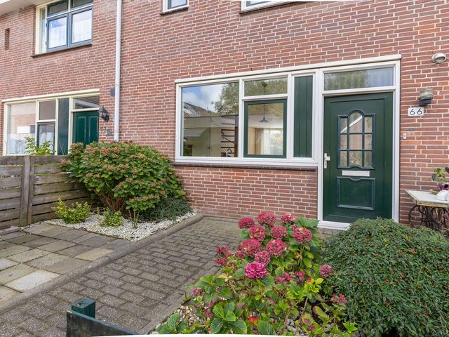 Hondsdraf 66, Zwaag