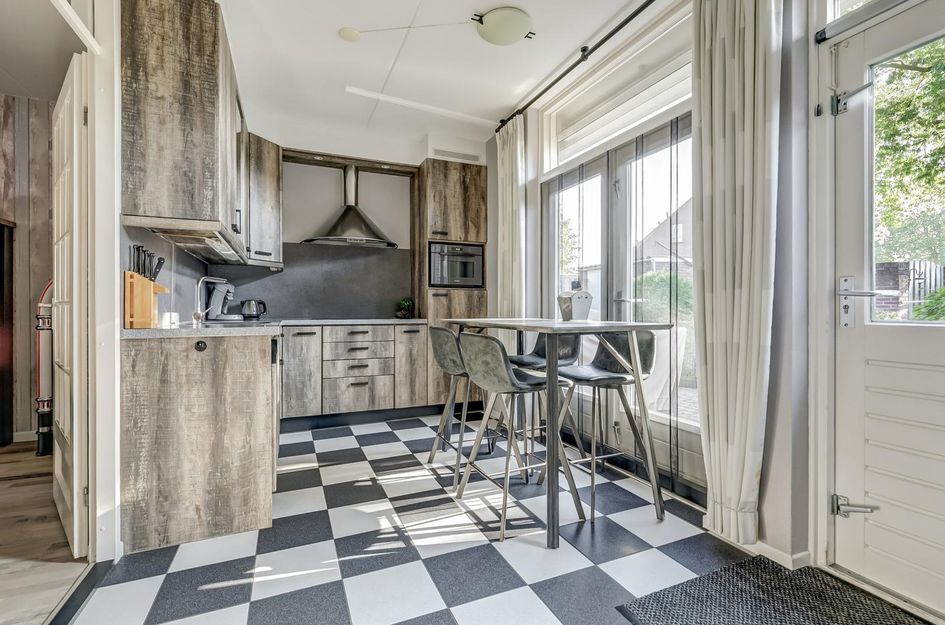 Hoogmeer 1208