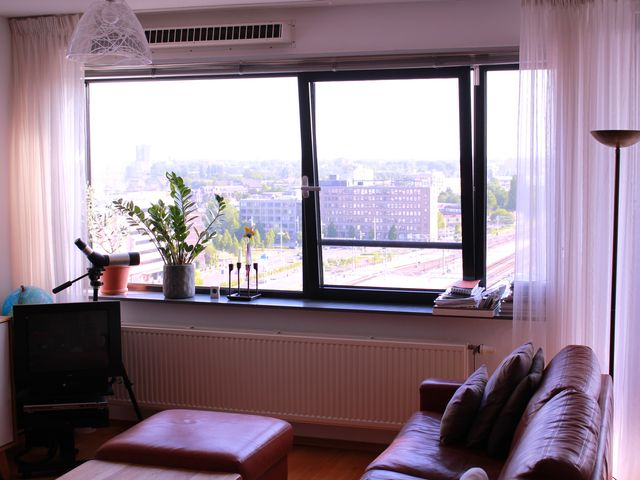 Bargelaan 100, Leiden