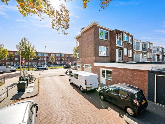 Escamplaan 73, 'S-Gravenhage