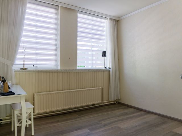 Johann Strauszstraat 37, Halsteren