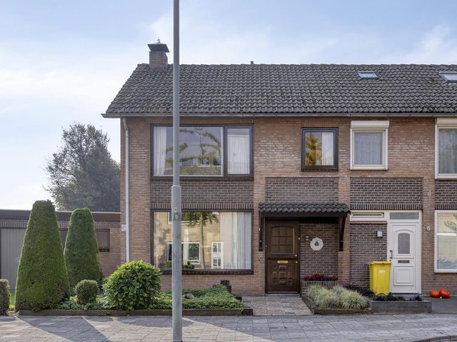 Korenbloemstraat 8, Baarle-Nassau