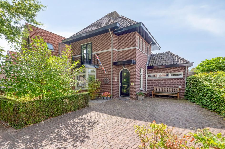 Dorpsstraat 17