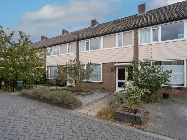 Kastanjelaan 11, Pijnacker