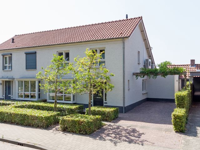 Dr. A. Zijlmansstraat 70, Bladel