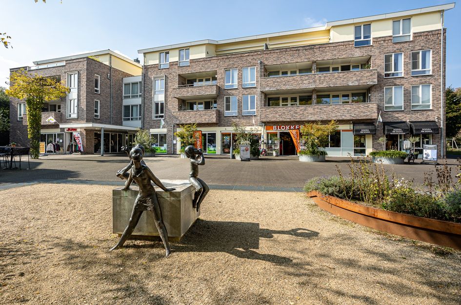 Dorpsplein 24