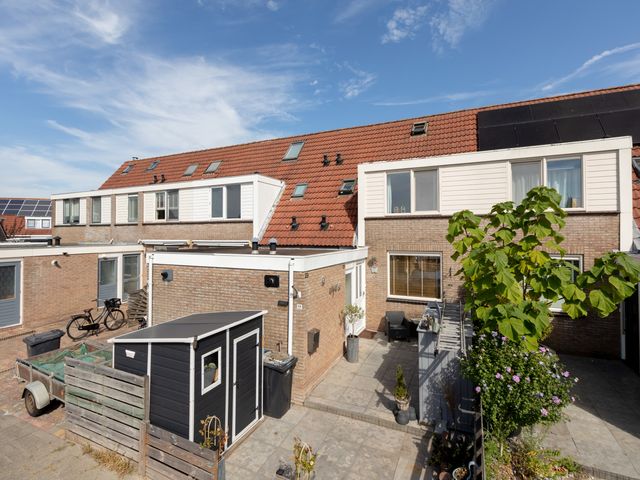 Wilgeroosje 58, Sneek