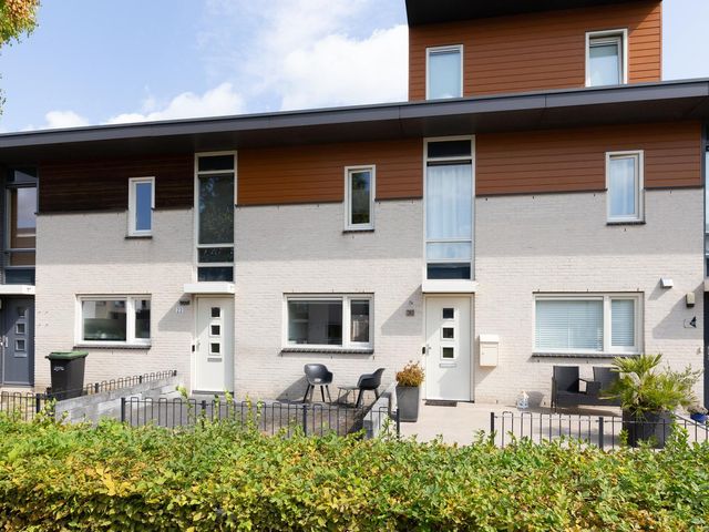 Corsicastraat 22, Almere