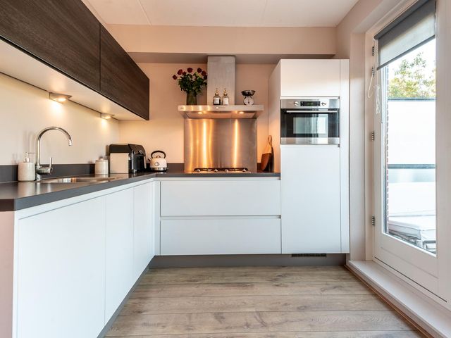 Burgwal 33, Enkhuizen