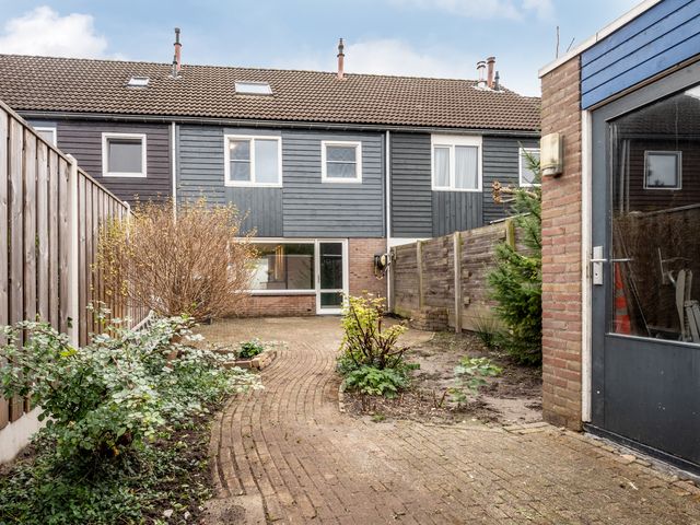 Horst 22 35, Lelystad
