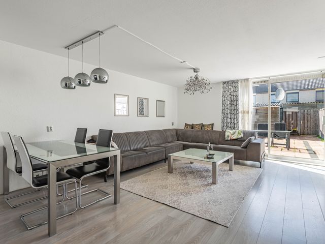 Hollands Diepstraat 63, Lelystad
