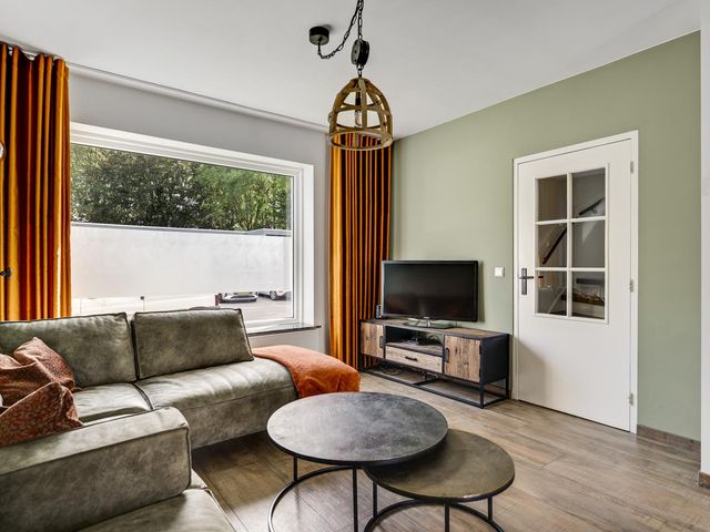 Oppergelrestraat 27, Weert