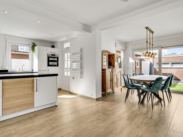 Oppergelrestraat 27, Weert