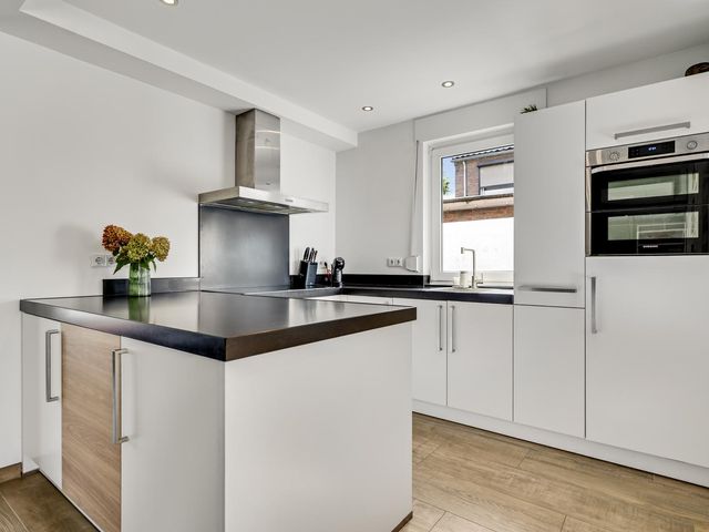 Oppergelrestraat 27, Weert