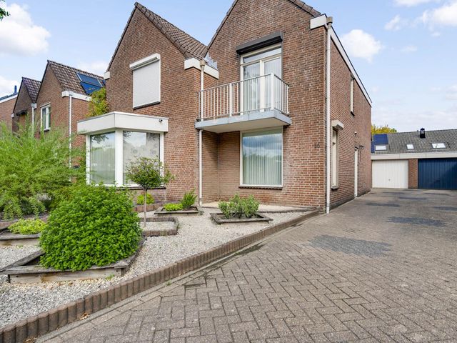 Korenbloemstraat 10, Weert