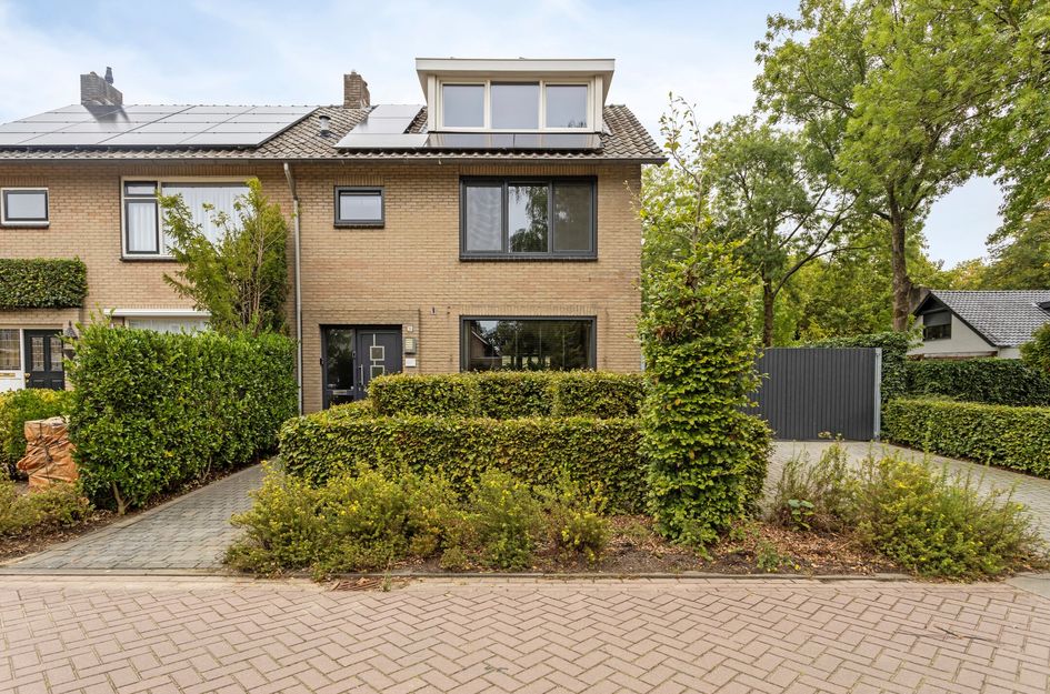 Koningin Emmastraat 21