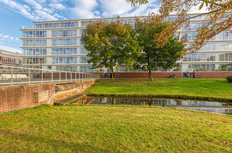 Burgemeester De Monchyplein 55