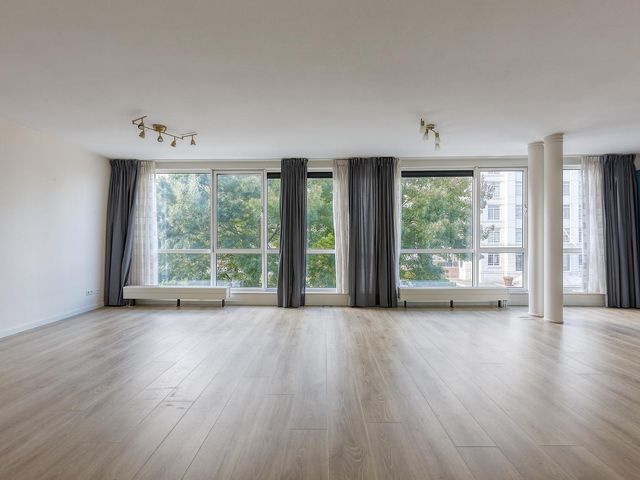 Burgemeester De Monchyplein 55, 'S-Gravenhage
