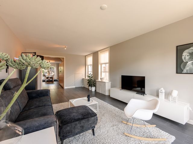 Buren 27, Makkum