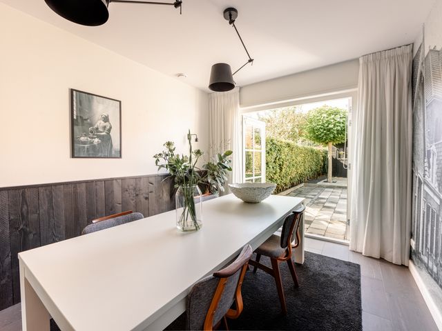 Buren 27, Makkum