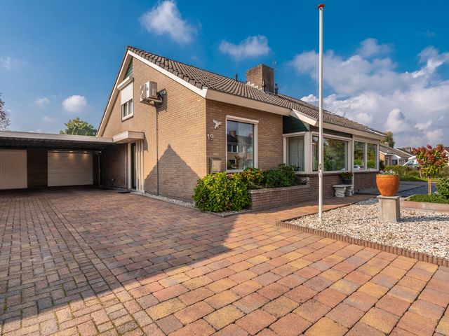 Irisstraat 19, Scheemda