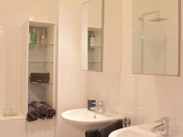Valkenboskade 530, Den Haag