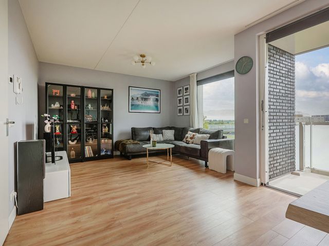 Frankrijkkade 32, Almere