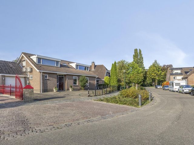 Kievitstraat 10, Fijnaart