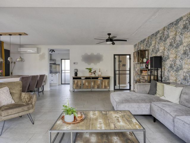 Kievitstraat 10, Fijnaart