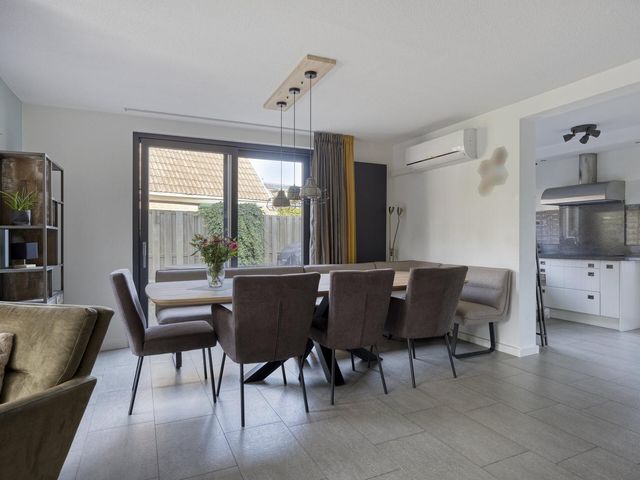 Kievitstraat 10, Fijnaart