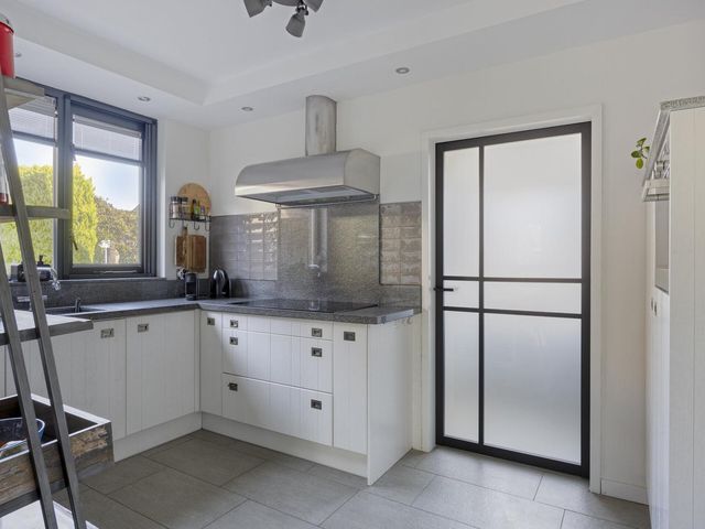 Kievitstraat 10, Fijnaart