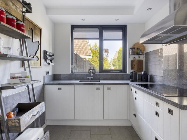 Kievitstraat 10, Fijnaart