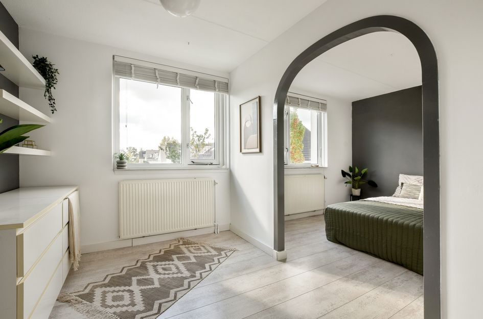 Louis Couperussingel 4