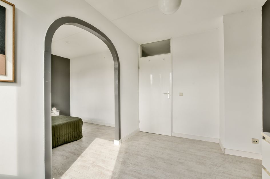 Louis Couperussingel 4