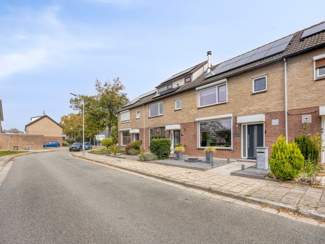 Lingestraat 28, Terneuzen