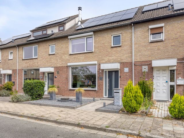 Lingestraat 28, Terneuzen