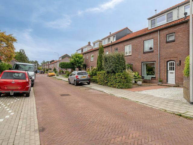 Eikenlaan 2, Hoogland