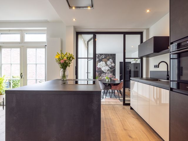 Raadhuisstraat 48, Urmond