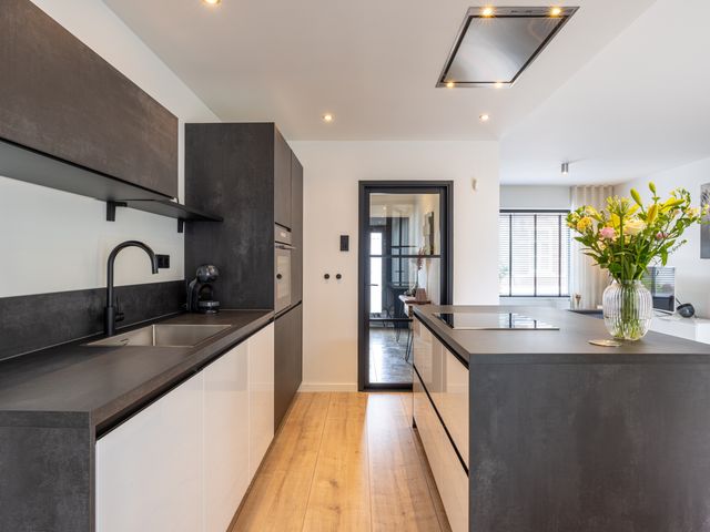 Raadhuisstraat 48, Urmond