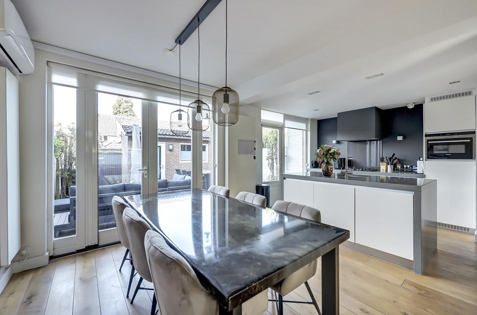 van Assendelftstraat 102