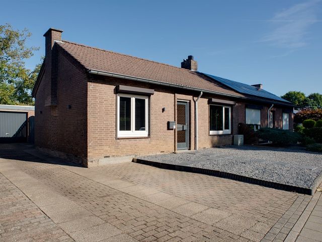 Kinskystraat 30, Stein