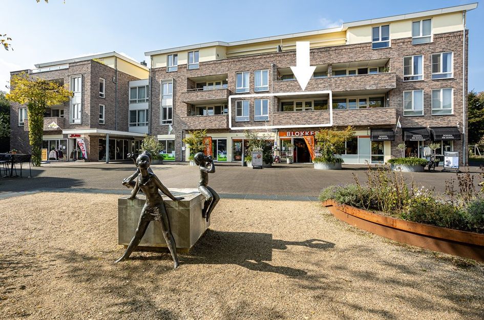 Dorpsplein 24